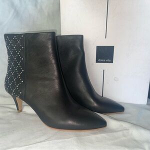 Dolce Vita Black Heeled Boots Contemporary Design